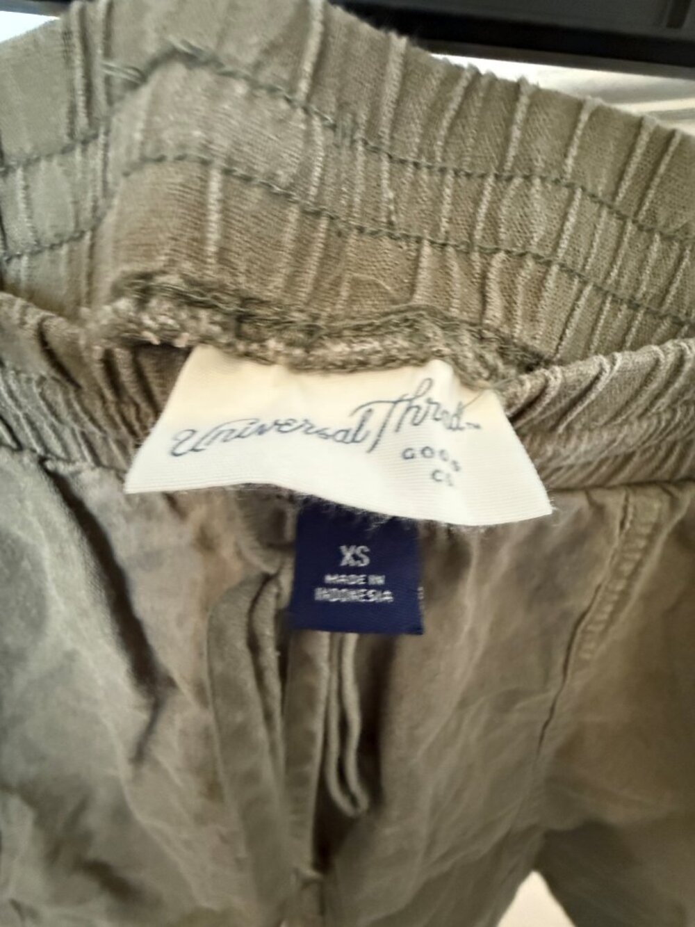 Universal Thread Olive Drawstring Shorts - Picture 2 of 2